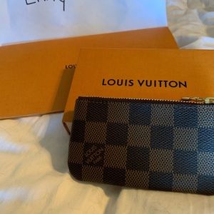 Louis Vuitton DE Key pouch 🌟